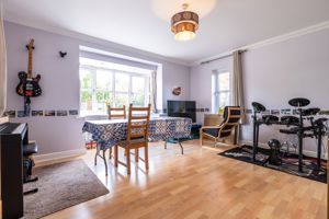 Dining Room- click for photo gallery